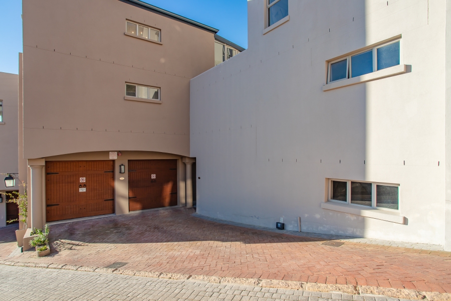 1 Bedroom Property for Sale in Franschhoek Western Cape